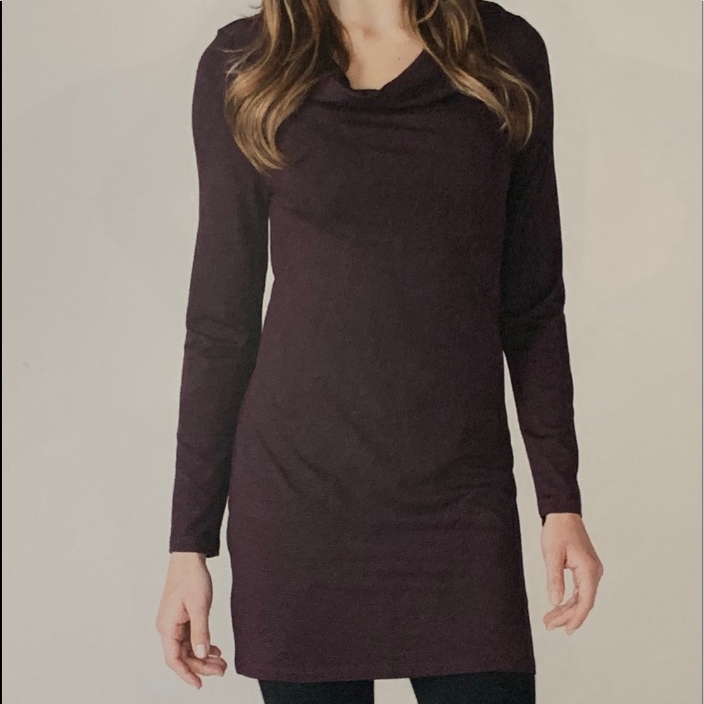 New Ruby Ribbon Black Manhattan Tunic. Size L